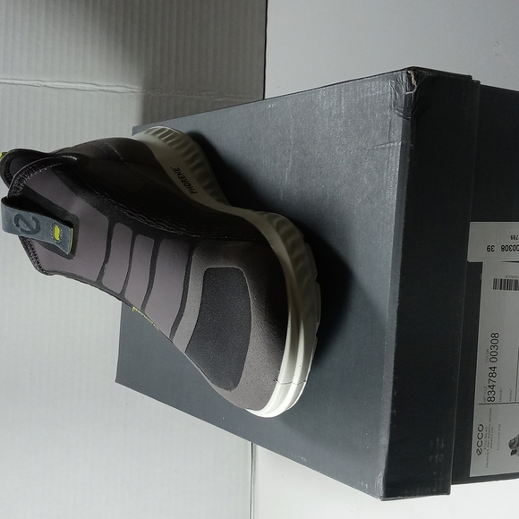 ECCO ATH Alpha Slip on - Picture 5 of 5